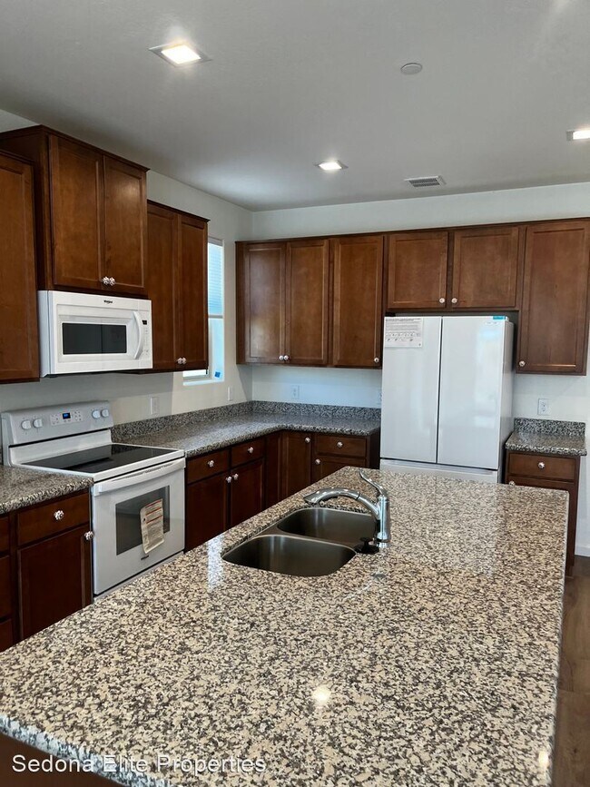 Building Photo - 3 br, 2 bath House - 341 Laughing Hill Drive