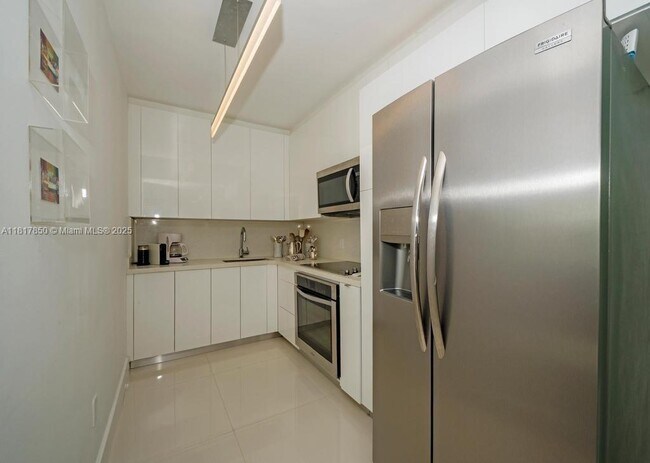 Foto del edificio - 800 Claughton Island Dr