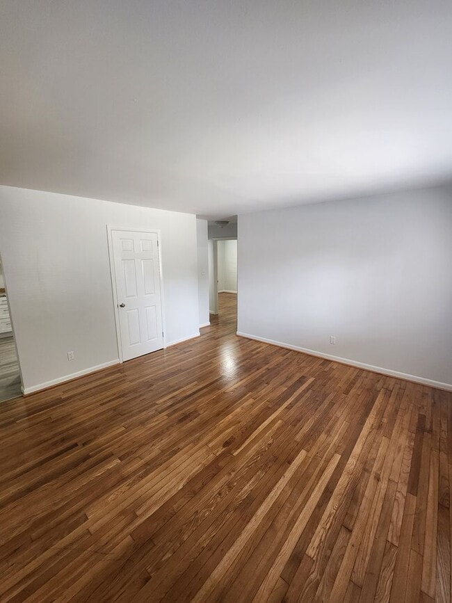 Photo - Chapel Hill/2BR Brookside Condo