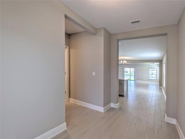 Building Photo - 5439 Patano Lp