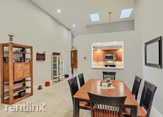 Foto del edificio - 2 br, 2 bath House - 10940 Ladera Ln Apt B