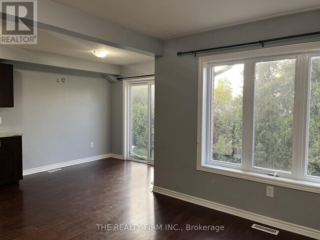 Building Photo - 1305 Michael Cir