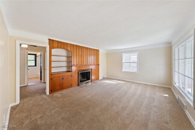 Foto del edificio - 20511 Balfour Rd