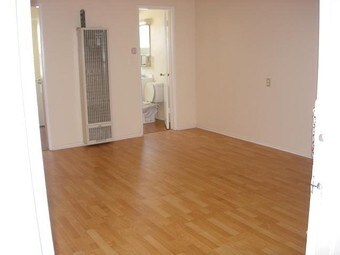 Foto principal - 12111 Hawthorne Blvd