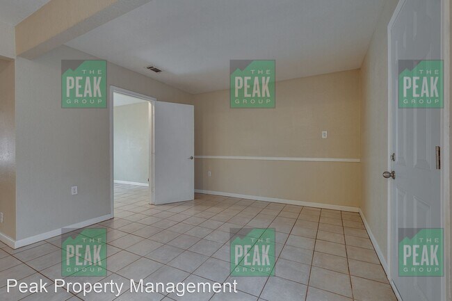 Foto del edificio - 3 br, 1.5 bath House - 1321 Bryan Dr