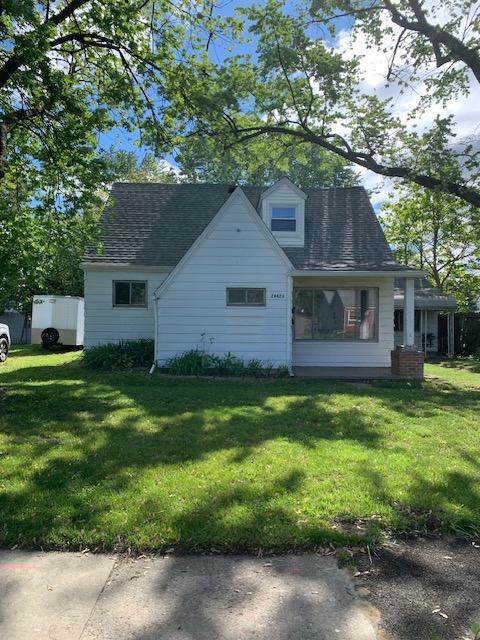 Foto principal - 24426 Columbus Ave