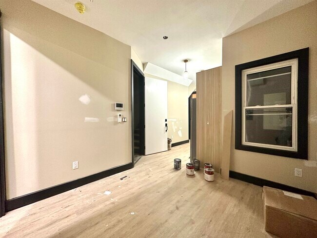 Foto del edificio - 948 West Side Ave