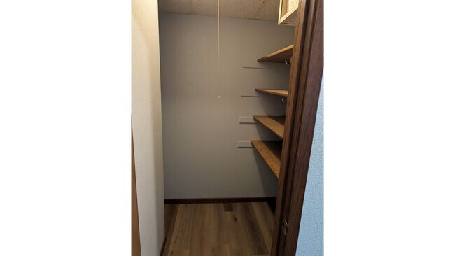 Foto del edificio - 901 Shup St