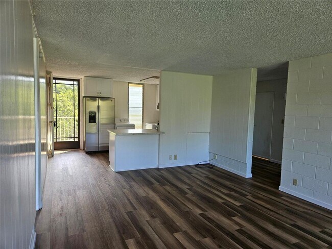 Foto del edificio - Mililani "Waikalani Woodlands" Newly Remodeled 3 Bedroom 2 Bath.