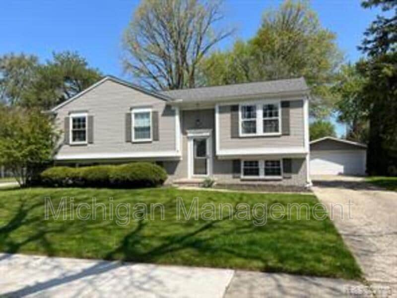 645 Hidden Ridge Dr, Troy, MI 48083 House for Rent in Troy, MI