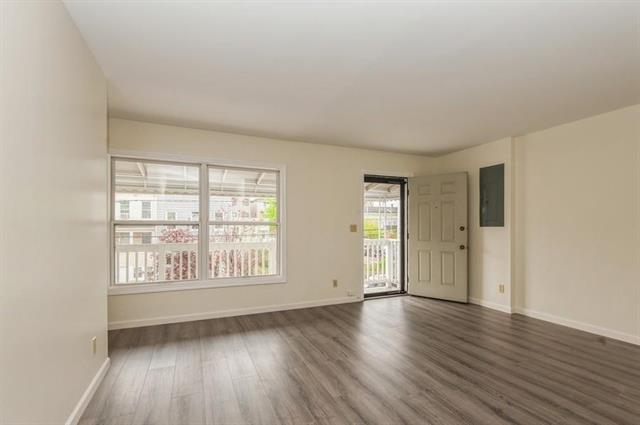 Building Photo - 103 Van Horne St