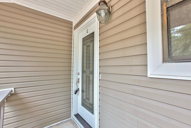 Foto del edificio - 2913 Woodrich Dr