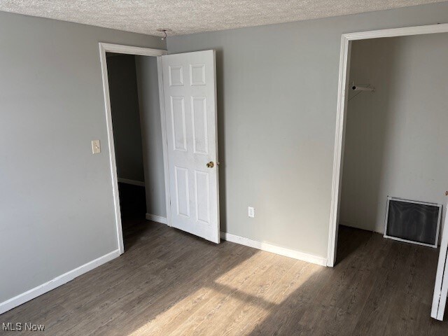 Foto del edificio - 4736 E High St