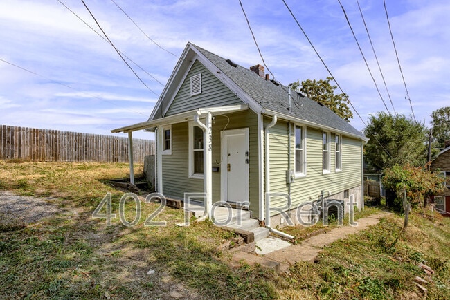 Building Photo - 1240 S 15th St