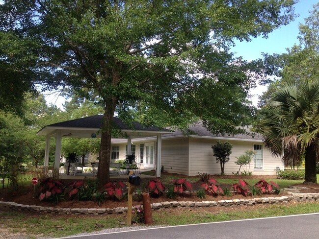 Foto del edificio - Spacious 4-Bedroom Home in the Desirable Gulf Hills Golf Course Community!
