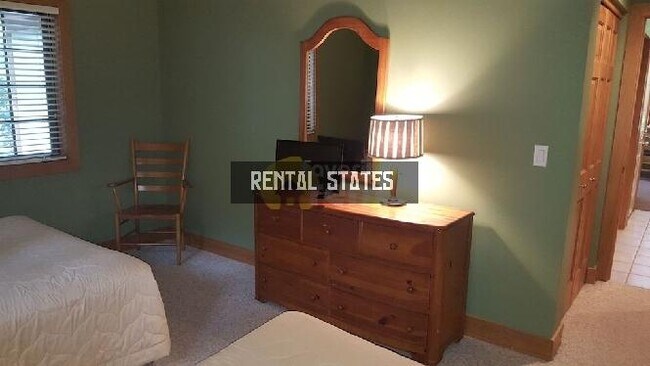 Foto del edificio - 4 bedroom in Boyne Falls MI 49713