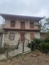 Building Photo - 3251 W Woodlawn Ave