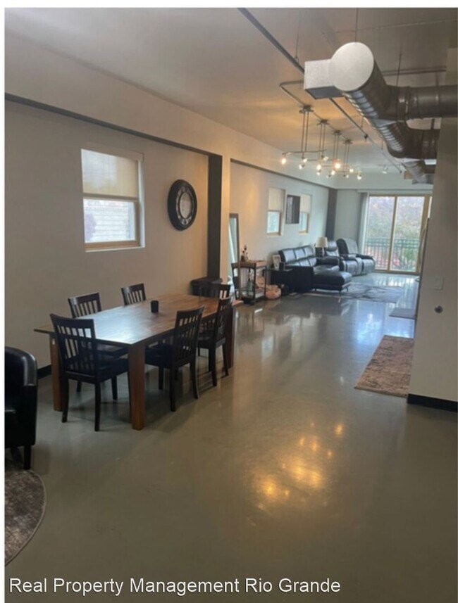 2 br, 1.5 bath House - 201 Arno St NE UNIT... photo'