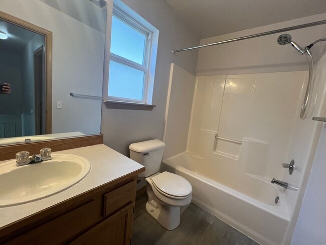 Building Photo - 1762 Sage Ct