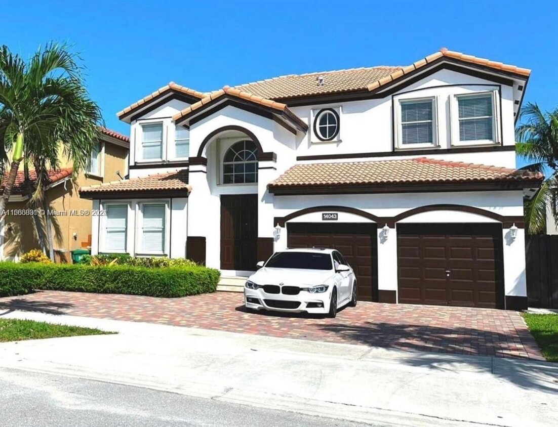 Foto principal - 14043 SW 153rd Ter