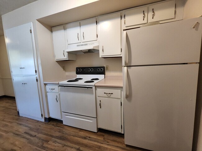 Foto del edificio - 1676 Colonial Dr