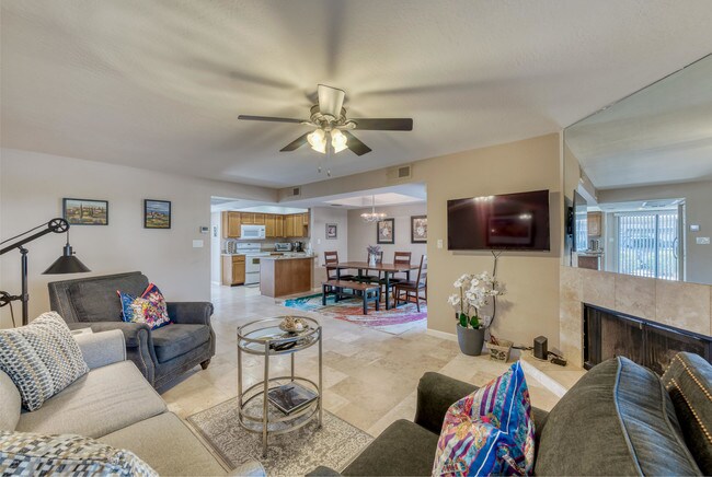 Foto del edificio - 9445 N 94th Pl
