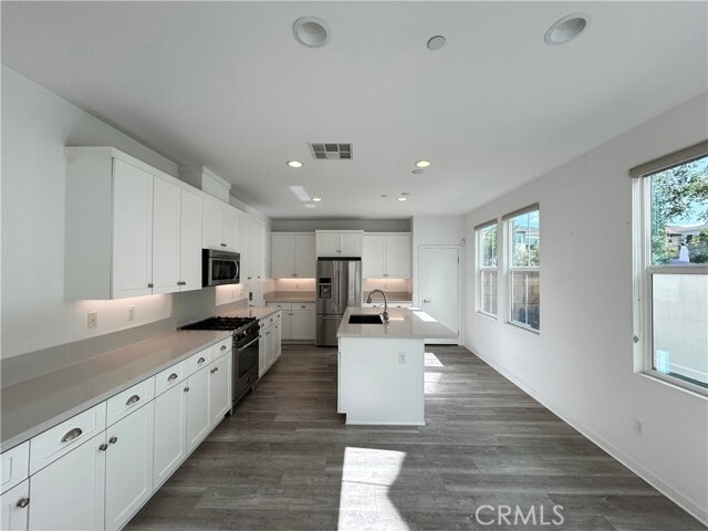 Foto del edificio - 945 Vivid Ln