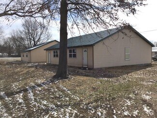 Building Photo - 8354 S US Highway 41