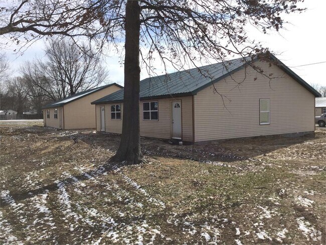 Building Photo - 8354 S US Highway 41
