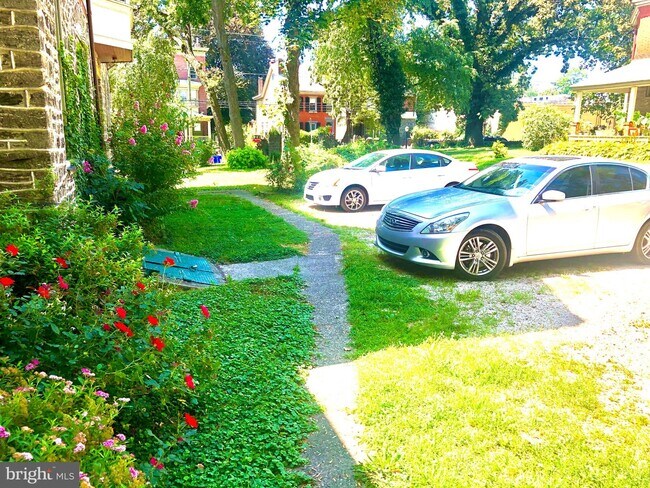 Foto del edificio - 5213 Greene St