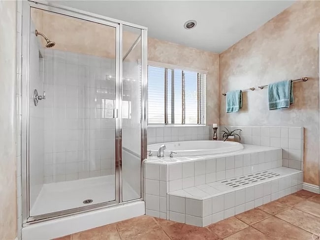 Foto del edificio - 2027 Warble Ct