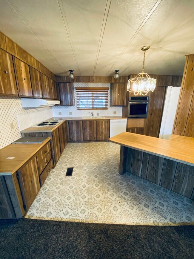 Foto del edificio - 2 Bedroom Home in Suburbs