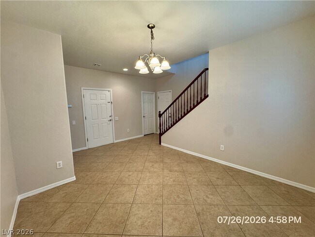 Building Photo - 6854 N Inca Jay Ct