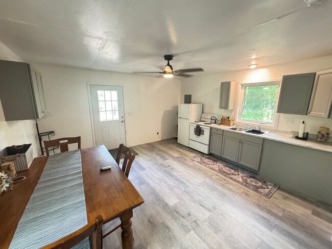 Building Photo - New Construction Efficiency just out of town.