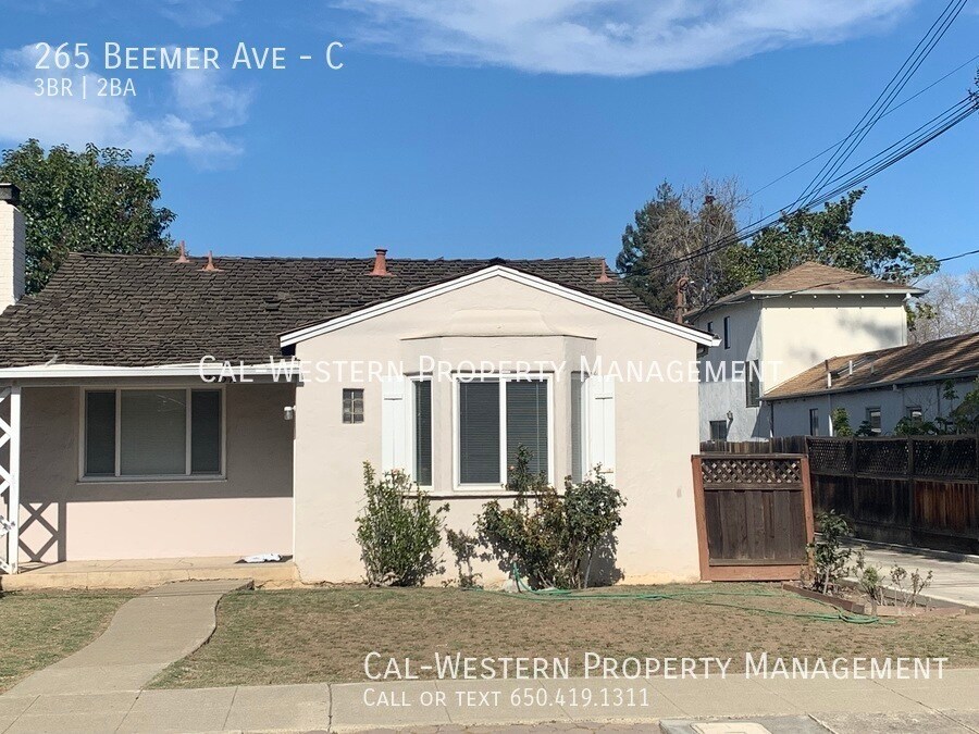 Foto principal - Detached 3bed/2bath home with garage and b...