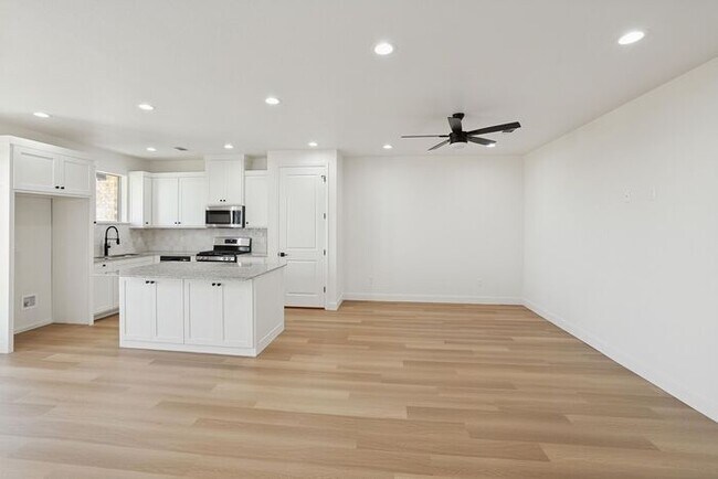 Foto del edificio - 10374 Tierra Santa Dr