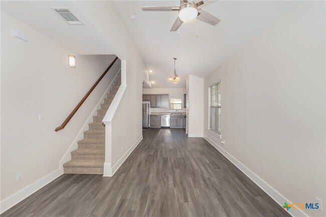 Foto del edificio - 1300 Black Locust Drive West