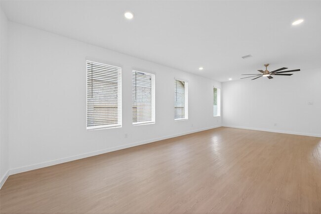Foto del edificio - 13071 Pne Trace St