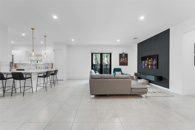 Building Photo - 17805 SW 114th Ct