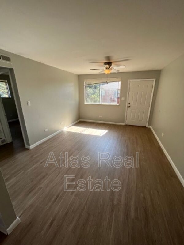 Foto del edificio - 5430 W 3rd Pl