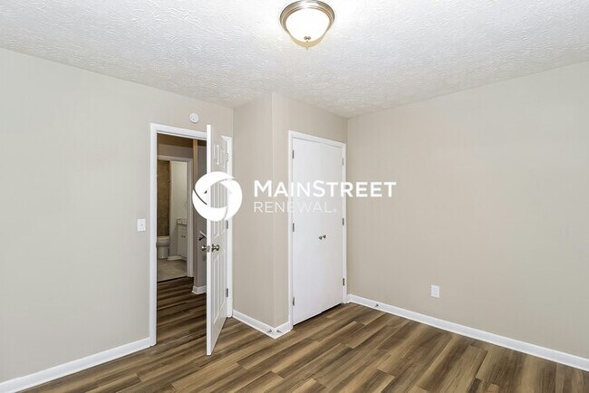 Foto del edificio - 3 Bedroom Pet-Friendly Home in Stone Mountain, GA with Main Street Renewal