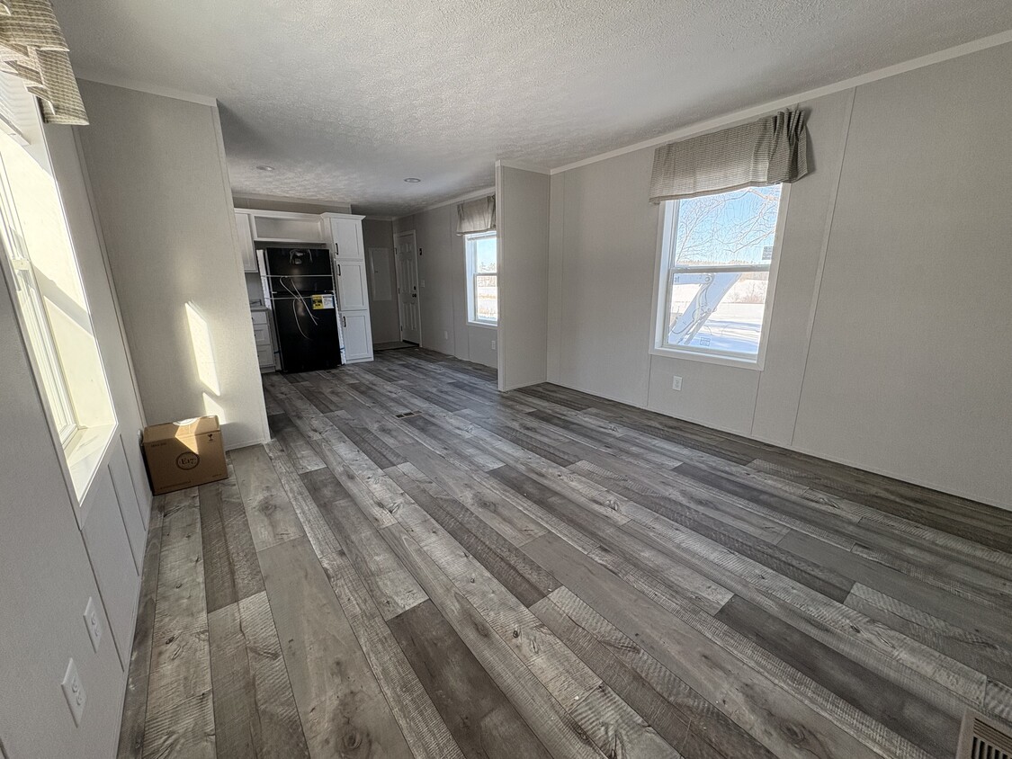 Foto del edificio - 248 Pond Rd