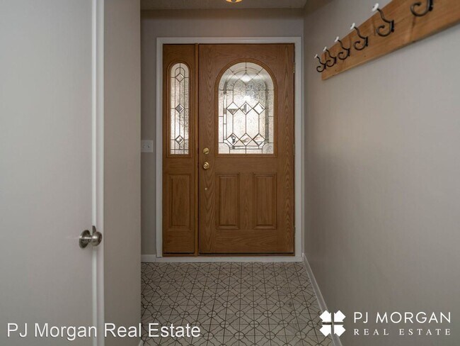 Building Photo - 4 br, 2.5 bath House - 2155 N 124th Ave Cir