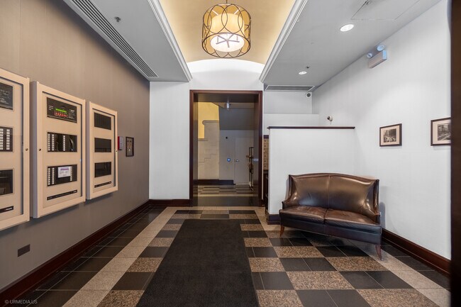 Foto del edificio - 6 E Monroe St