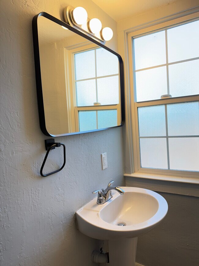 Foto del edificio - 396 N 17th St