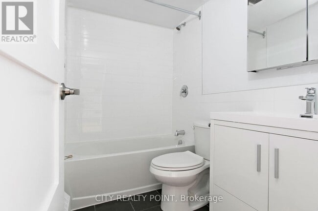 Photo du bâtiment - 1500 Bathurst St