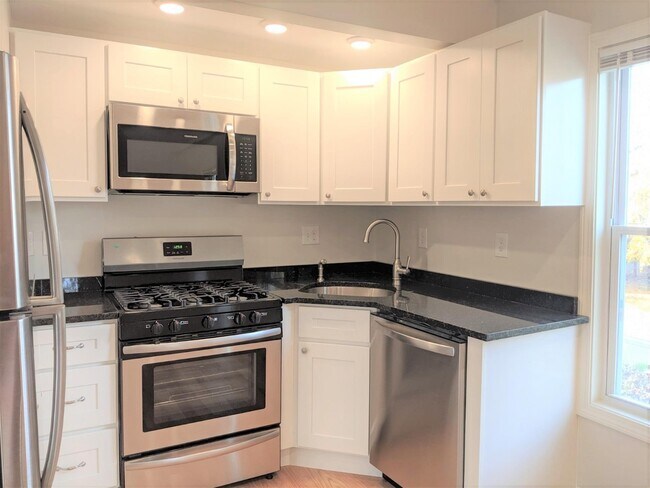 Foto del edificio - 44 Cogswell Ave