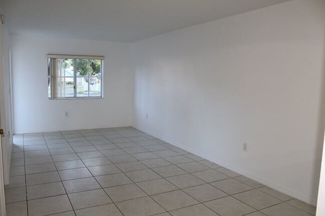 Foto del edificio - 1240 SE 31st Ct