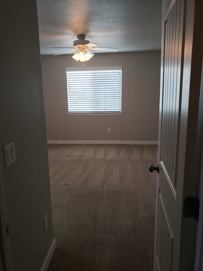 Foto del edificio - 494 Green Spring Way