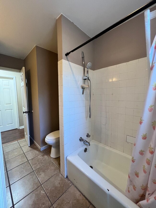 Photo - 1502 White Rd House